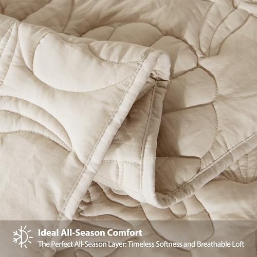 WDCOZY Coastal Beach Beige King Size Quilt Bedding Sets, Nautical Tropical Ocean Bedspread, Scallop Seashell Soft Coverlet, Lightweight Summer Thin Comforter for All Season — view 5