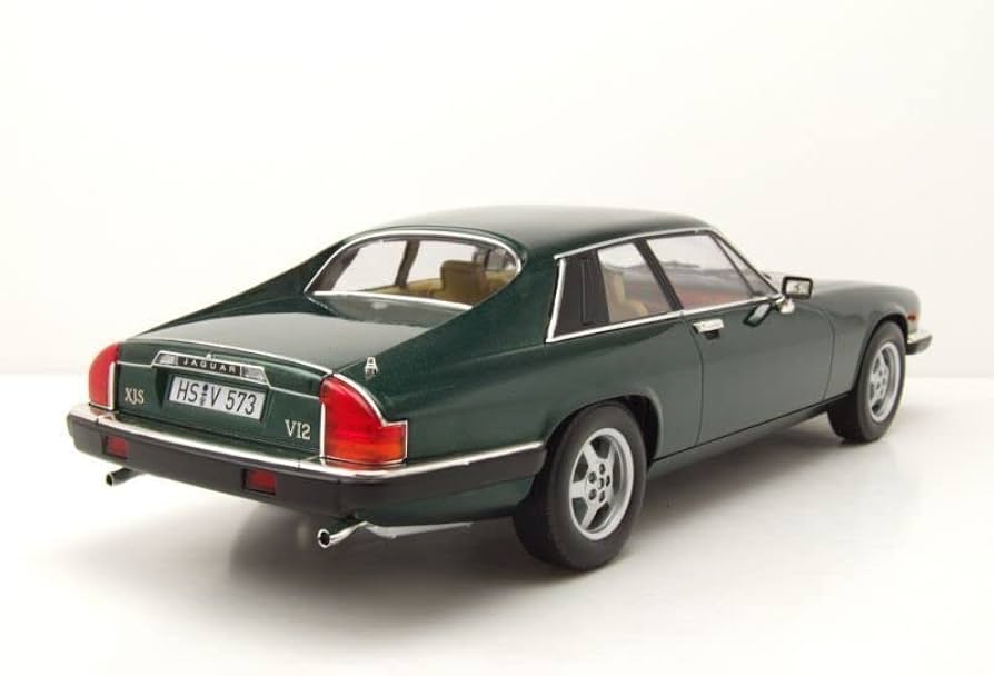 ミニカー1/18 箱ありAUTO art ジャガーXJ-S No.327