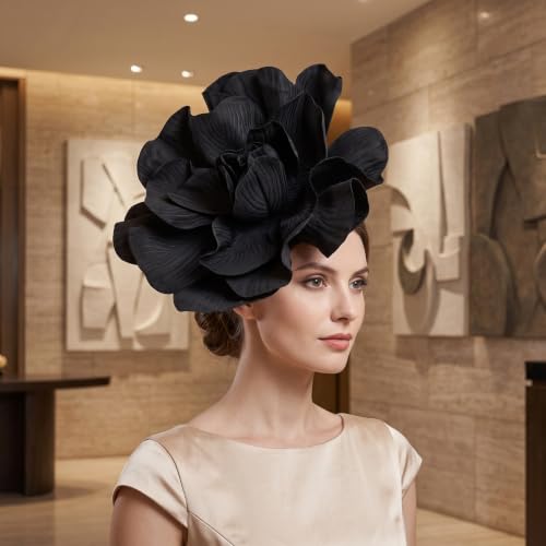 Tocados para mujer cómodos: soluciona tu look de invitada de boda con este tocado negro 4