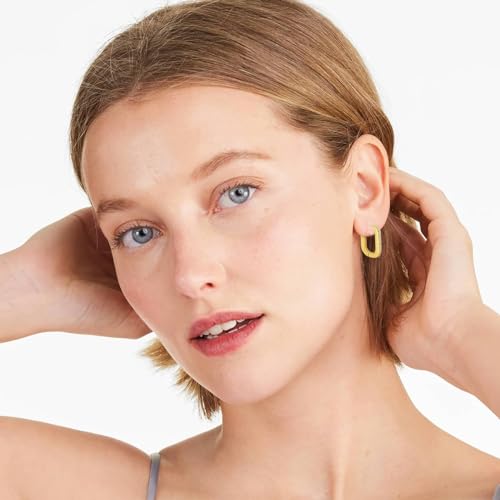 BMMYE Small Square Huggie Hoop Earrings Gold & Silver Dainty Square and Rectangle Earring Sets for Multiple Piercing Minimalist Huggie Earrings Hypoallergenic Cartilage Earrings for Women Gift2