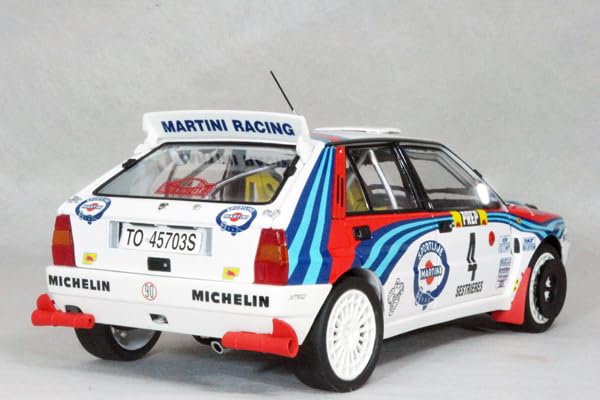 ランチアデルタ HF インテグラーレEvo2 ラリー 1/18 未開封 Amazon.co.jp: 1/18 ランチア デルタ HF インテグラーレ Evo2