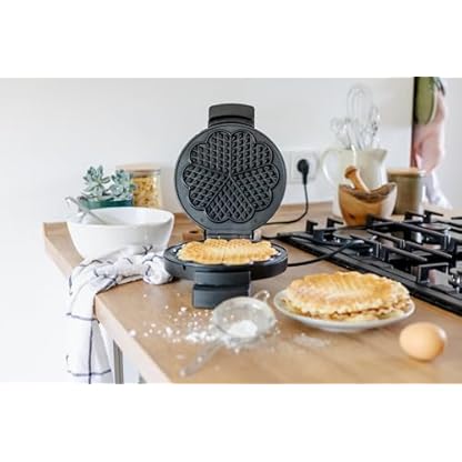 Steba XL-Waffel mit 18,5 cm Durchmesser, Waffeleisen für 5 Herzwaffeln, fettarmes Backen durch Antihaftbeschichtung, stufenlose Temperaturreglung, PFAS-frei, WE 3 XL, Schwarz – Bild 4