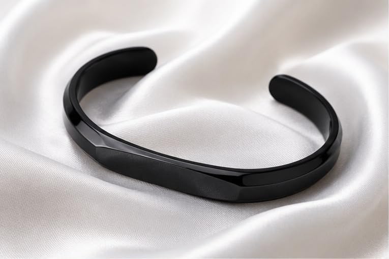 INDIESTYLE Black Metal Cuff Bracelet 21 cm - Image 5