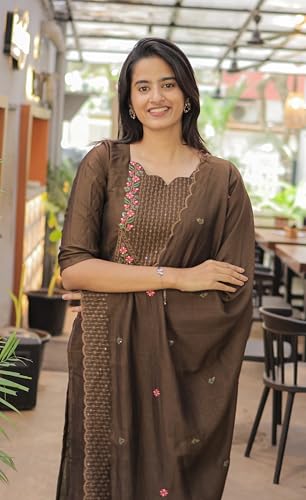Image of Women Cotton Kurta Pant Set with Chanderi Cotton Dupatta | 3-Piece Straight Fit 3 /4 Sleeves Kurta with V-Neck | Ethnic, Festive & Casual Wear for Women| 3 Piece Set