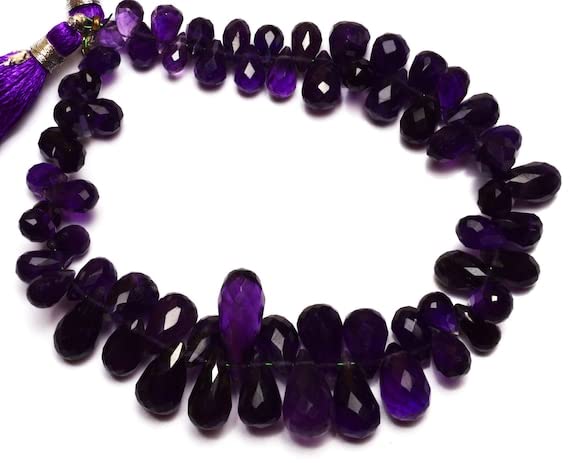 Améthyste d'Afrique en fil de perles de briolette facettée pour créer un cadeau d'anniversaire unique