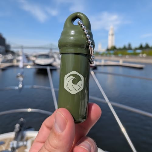 Image of Seahive Floating Keychain (1 pack) with Waterproof Safety Container Boat Key Float - Pontoon, Fishing Accessories key holder