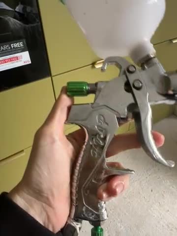 Video's over Wat is HVLP-kit met spuitpistool voor zwaartekracht en lucht met spuitpistool voor 600 ml plastic beker voor Autoverf, Primer