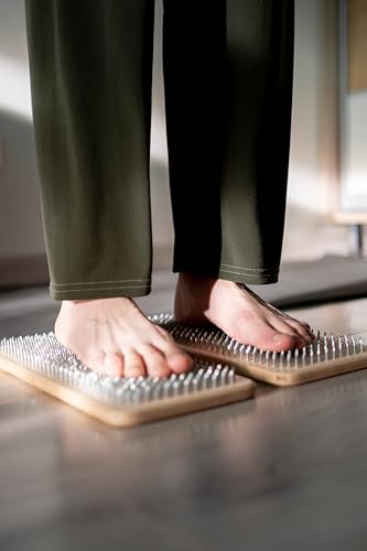 Wooden Yoga Board for Acupressure, Meditation, and Deep Tissue Massage with Embedded Nails - Enhance Your Yoga Practice and Experience Acupuncture Massage, Brown - Image 4