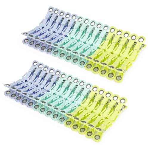 Cozary 30 Pièces Pinces à Linge en Plastique avec Crochet, Epingle a Linge Stables à Trous Ronds, Multicolores Pince a Linge Exterieur pour Serviettes Chaussettes Underwears et Jouets en Peluche