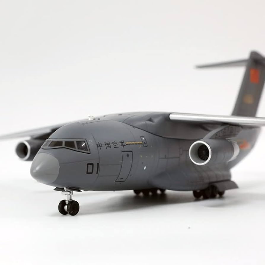 Amazon.com: 1/144 中國PLA 空軍Yun-20 西安Y-20 昆鵬大型軍用
