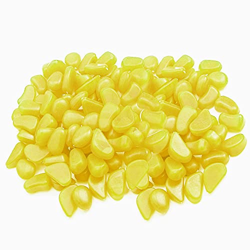 Qguai 100pcs Glow in The Dark Rocks Outdoor Decor Garden Rocks Landscaping Glowing Pebbles for Aquarium Pond Yard Walkways Driveway Solar Rocks