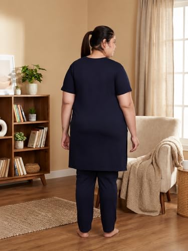 Image of In Love Women's Printed Cotton Plus Size Longline T-Shirt with Pockets | Cotton fabric - soft longline T-shirt with easy plus-size fit