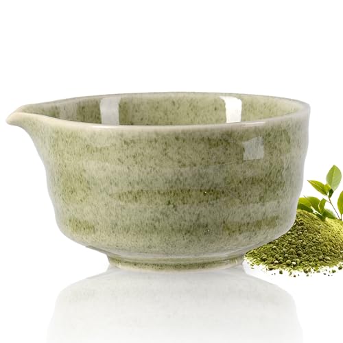 CAMATET Matcha Bowl with Spout, 500 ml/18 oz Ceramic Matcha