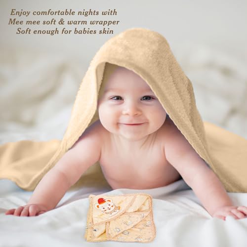 Image of Mee Mee Baby Wrapper with Hood, Teddy Print, Yellow (396.0mm L X 71.0mm W)