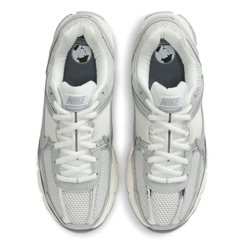 Nike Men's Zoom Vomero 5 Shoes3