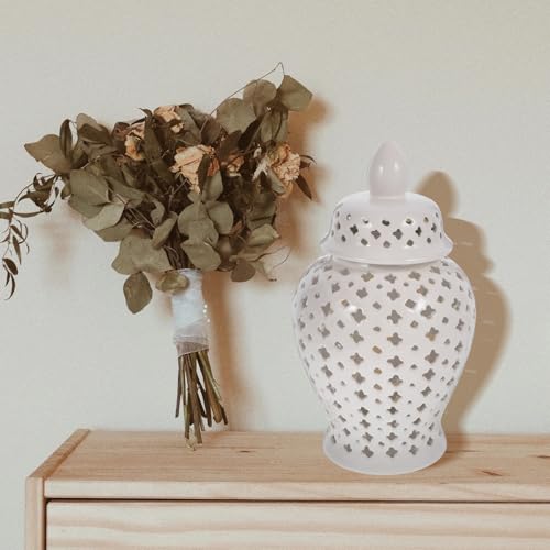 Vase en céramique blanc ajouré pour sublimer vos fleurs séchées