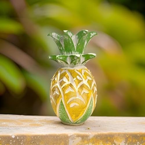 Figurine d'ananas en bois sculpté pour sublimer une table terne - 5
