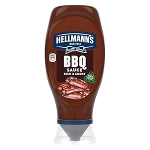 Hellmann's Rich & Smoky BBQ Sauce Condiment squeeze bottle made of 100% recycled plastic for burgers, chicken and chips 490 g