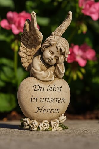 Schneemann-Versand Grabengel Figur mit Herz Du lebst in unserem Herzen – ca. 18cm hoch, wetterfest, Kunststein, liebevolle Grabdeko Engel Statue für Friedhof & Garten