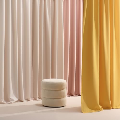 ROOM99 Vorhang mit Silberen Ösen Aura 140 x 230 cm Breite x Höhe Schiebegardinen Modern Curtain Wohnzimmer Schlafzimmer Hellgrau, 1 Stück