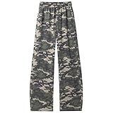 カジュアルでヘビーウェイトなウォッシュ加工ジョガーパンツ。ゆったりとしたフィット感。快適なストリートウェア。秋のデイリーウェアにぴったり。