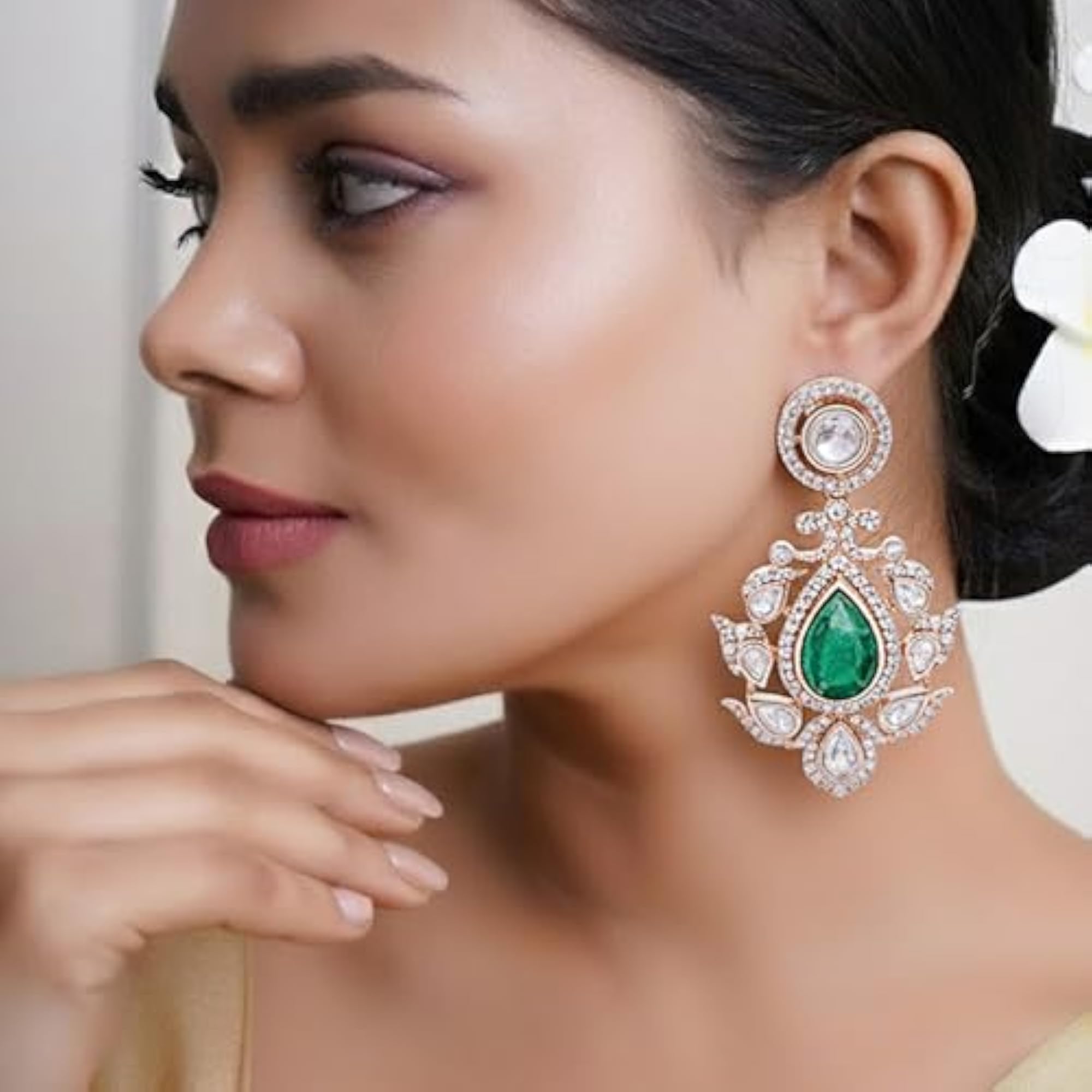 Women's Premium Diamond Stud Earrings, Elegant Design