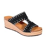 Die schwarzen Riemensandalen sind in den Größen 35-42 erhältlich / Der Absatz ermöglicht einen femininen Auftritt in der Freizeit, im Urlaub oder zum Abendkleid!
