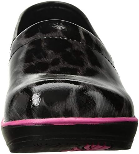 smitten nursing clogs