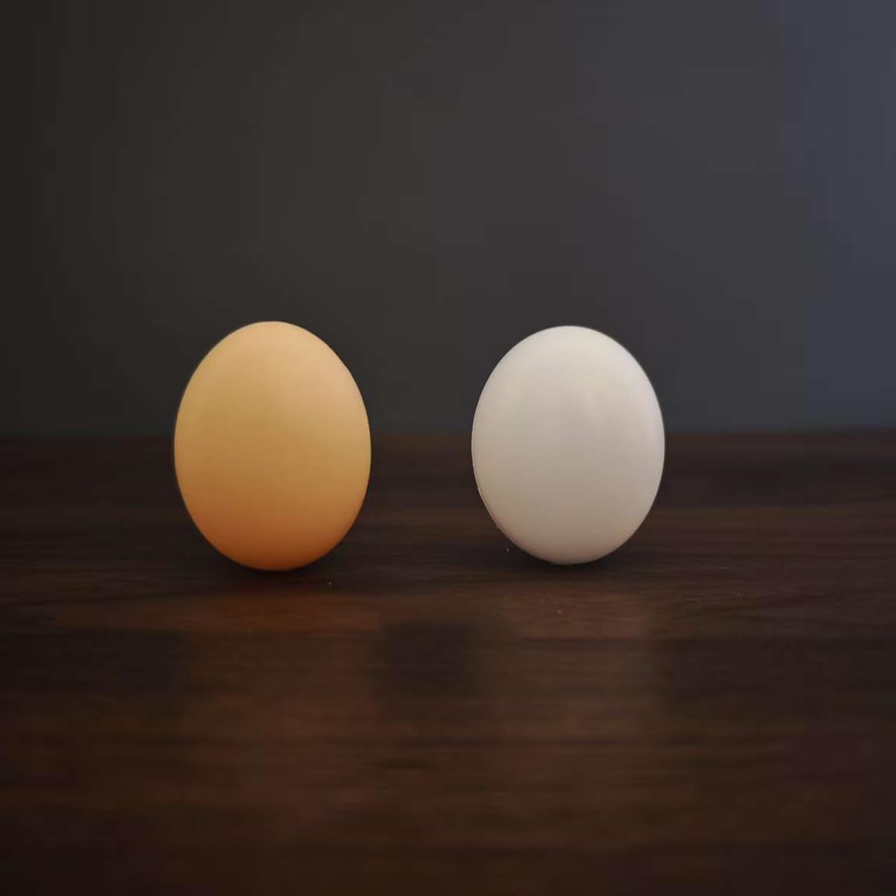 Fake Egg with Hole Magic Tricks Classic Silk to Egg Routines Silk Vanishes into Egg Magic Accessories Stage Illusions Gimmicks Props(white)