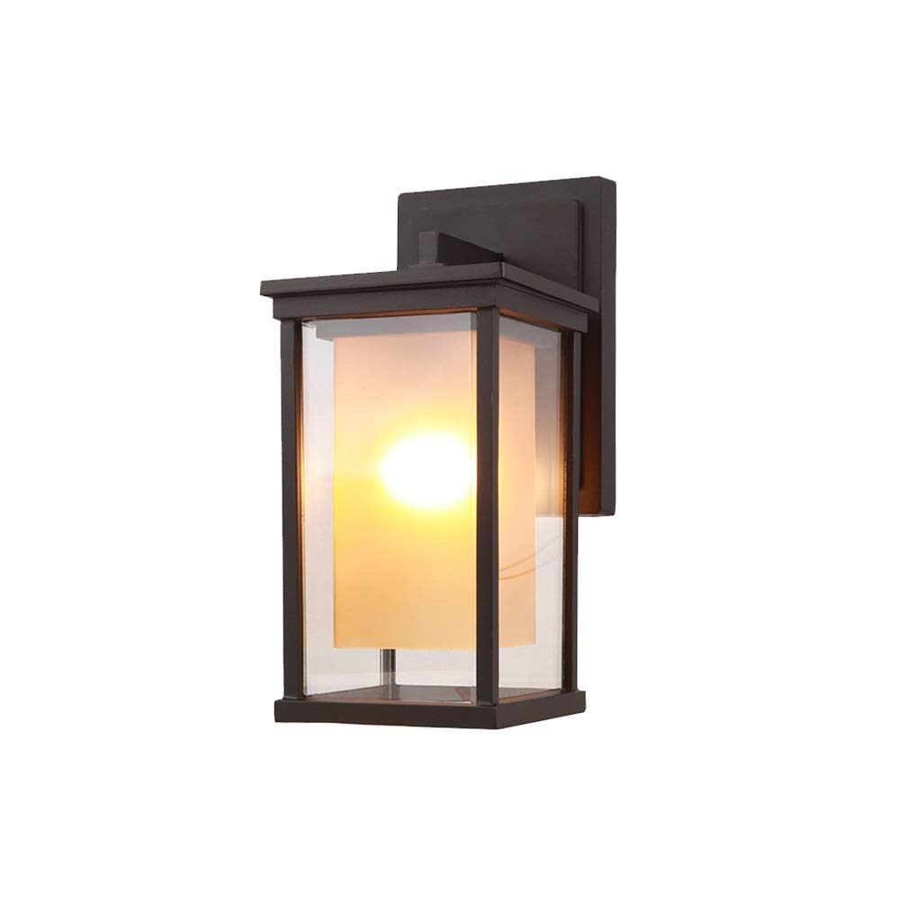 Lampe murale étanche style rétro américain pour éclairer un escalier extérieur en verre