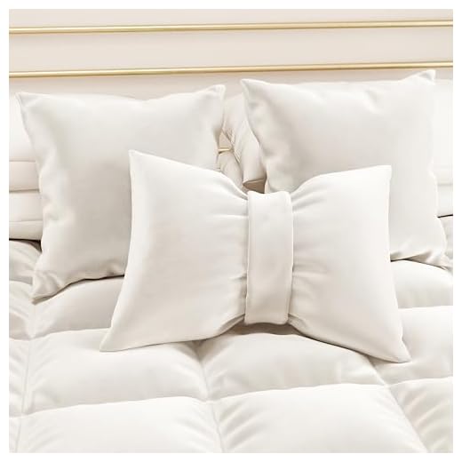 PETTI Artigiani Italiani - Cuscini Arredo in Velluto con Imbottitura, Cuscino per Camera da Letto, Divano Salotto, con Federa a Sacco, Fiocco Bianco Latte - 50 x 40 cm