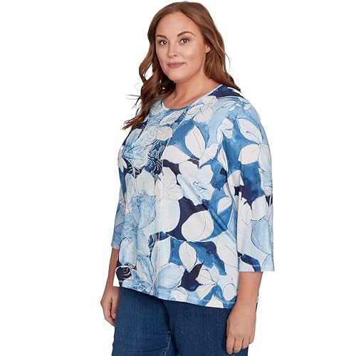 Monotone Floral Embellished Top3