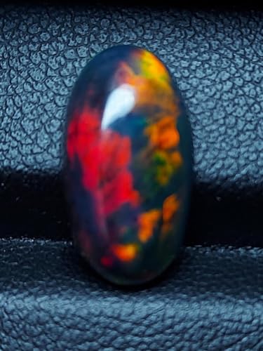 Cabochon opale éthiopienne noire pour création de bijoux bohèmes chic