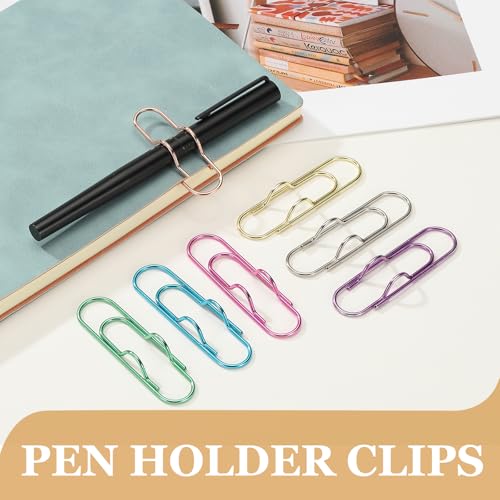 Attache stylo en métal vert pour ne plus perdre vos crayons sur vos carnets