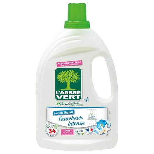 L'Arbre Vert Lessive Fraîcheur Intense - Hypoallergénique - 34 Lavages - 94% d'ingrédients d'origine naturelle - 1,53L