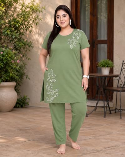 Image of In Love Women's Printed Cotton Plus Size Longline T-Shirt with Pockets | Cotton fabric - soft longline T-shirt with easy plus-size fit