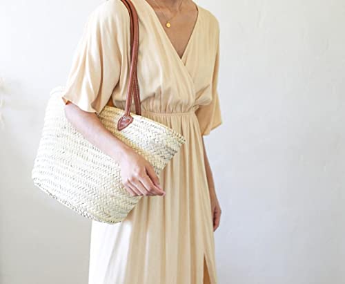 Bolsa de paja con asas de cuero estilo cesta miniatura 3