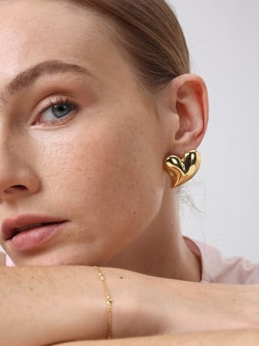 Image of FRUMOS 18K Gold Plated Chunky Hoop Earrings for Women Fashion Thick Gold Hoops Set Jewelry for Birthday Christmas Gifts
