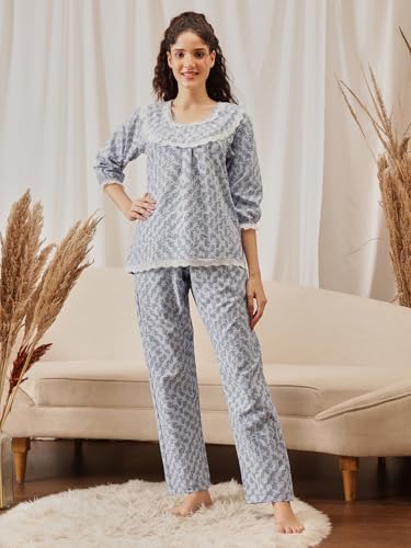 Image of Clovia Women's Cotton Printed Top & Pyjama Set