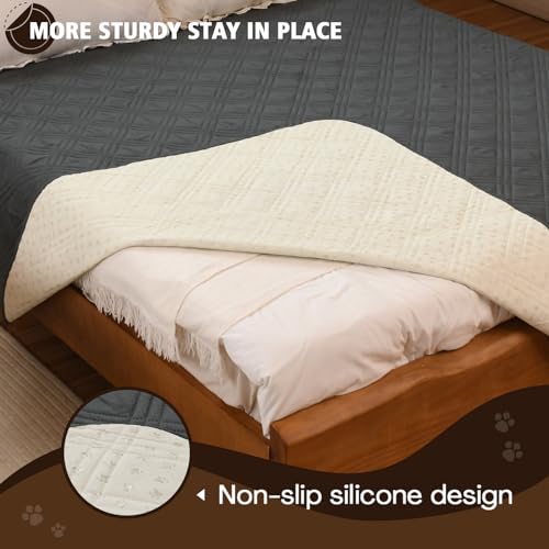 Waterproof Dog Bed Covers for Couch Protection Water-Resistant Anti-Slip Soft Dog Pet Blanket - Image 3