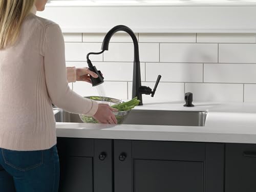 Image of Delta Faucet Emmeline Matte Black Kitchen Faucet Black, Kitchen Faucets with Pull Down Sprayer, Kitchen Sink Faucet, Faucet for Kitchen Sink, Magnetic Docking Spray Head, Matte Black 9182-BL-DST