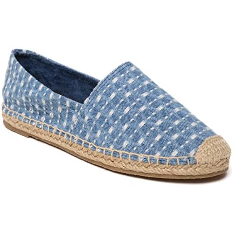 Alpargata Pam de Minnetonka para mujer con plantilla acolchada y suela de goma Cover