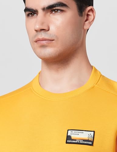 Image of Wildcraft Sierra Men Sweatshirt Basic1