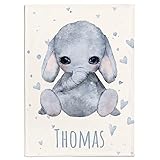 ✅ EIN EINZIGARTIGES GESCHENK: Machen Sie Ihrem Baby ein wunderschönes Geschenk: eine Decke mit dem eigenen Namen, einem grafischen Motiv Ihrer Wahl, mit einem Tier und einer Farbe, die dem Geschlecht Ihres Babys entspricht. Unsere personalisierte Babydecke ist ideal als Kuscheltier, als Decke für den Kinderwagen, als warme Decke zum Schlafen oder als Begleiter für das tägliche Spiel oder Krabbeln, wo sie als bequeme Spielmatte dienen kann.