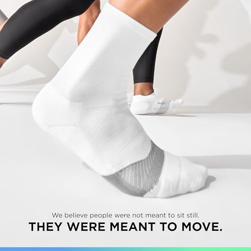Image of Feetures Elite Ultra Light No Show Tab Ankle Socks - Sport Sock with Targeted Compression