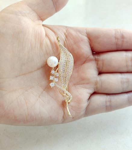 Image of Gold Ginkgo Leaf Brooches for Women Yellow Flower Lapel Pin Blazer Dress Jacket Suit Clothing Jewelry Vintage Inspired Birthday Festival Gift