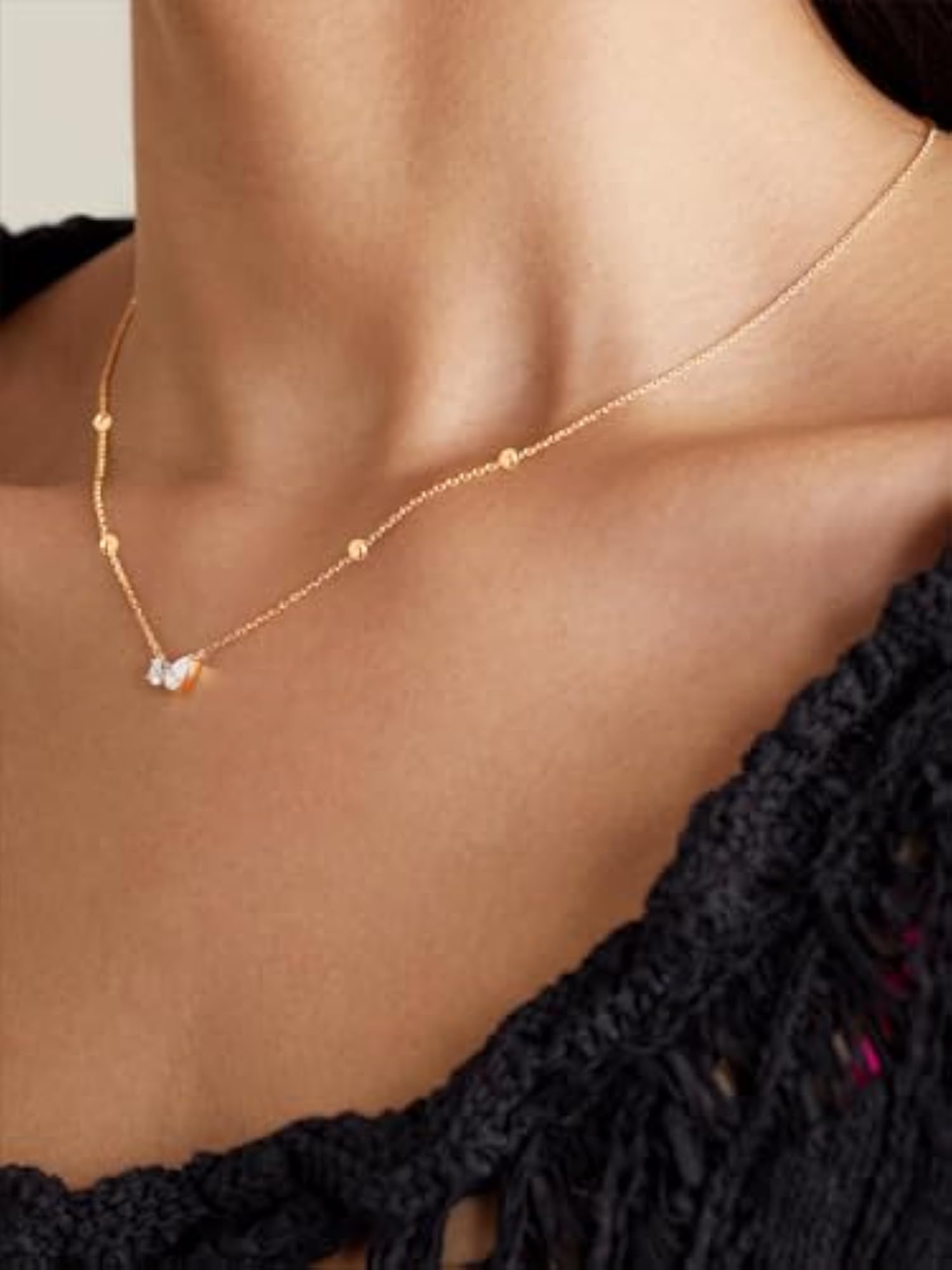 Stylish Crystal Pendant Necklace for Women