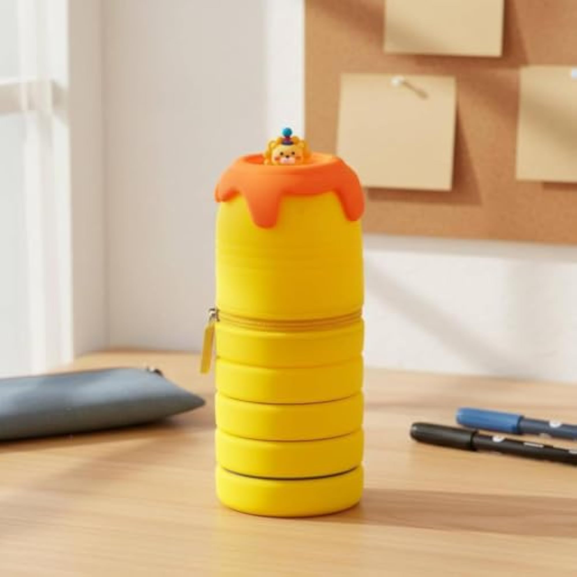 Cute Cartoon Expandable Silicone Pencil Case for Students