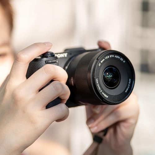 Image of VILTROX 9mm F2.8 E Lens for Sony E, Auto Focus Wide Angle APS-C Prime Lens Compatible with Sony E-Mount Cameras ZV-E10 FX30 ZV-E10 ZV-E10II a7Ⅲ a7RⅢ a7Ⅳ a7RⅣ a7CII A6700 A6600 A6500 A6400 A6300 A6100