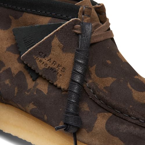 Image of Clarks Mens Wallabee Boot Mid Chukkas Boots Boots
